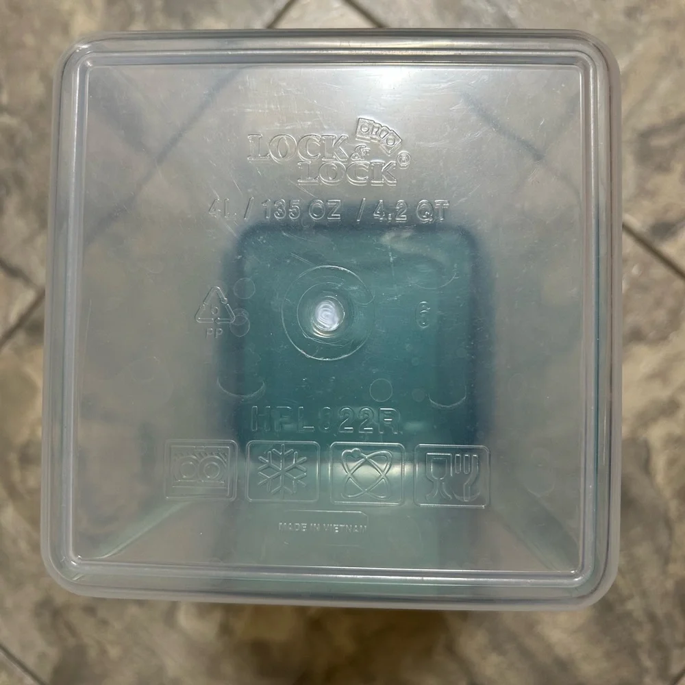 LocknLock Storage Container Set - Picture 3 of 5